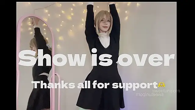 sweetuniporn's Live XXX Chat