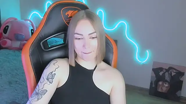 LaraKrein_lk Obrolan Langsung XXX