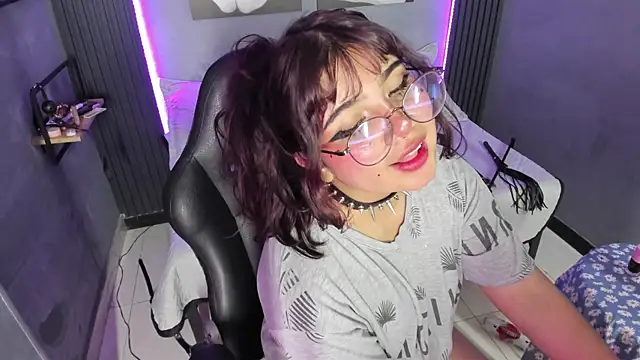 Zara_Snow Obrolan Langsung XXX