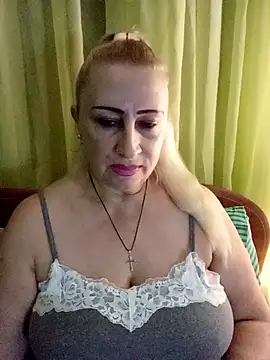 Esenia505 现场XXX聊天