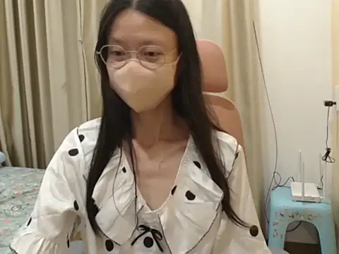 Lil-Cherries 라이브 XXX 채팅