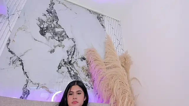 NatashaTaylor1's Live XXX Chat