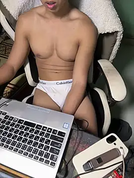 Chat +18 de MuscleKing888 ao vivo