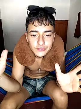 Chat +18 de attractive-sexx ao vivo