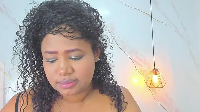 Chat XXX ao vivo de Belle_Brunette