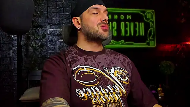 LexHardy's Live XXX Chat