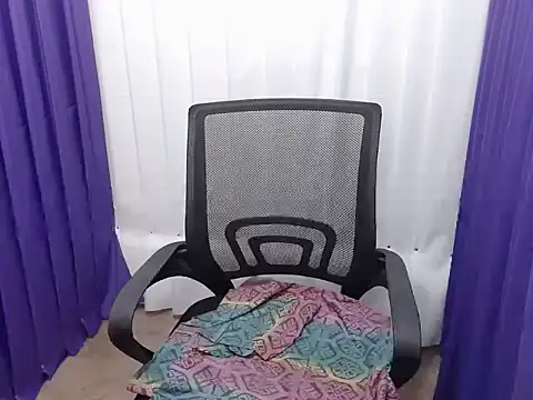 Lovely_apple19 Show Webcam