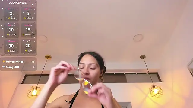 Hanna_Cornee_'s Live XXX Chat
