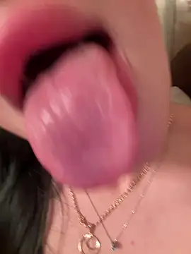 Soft_Pleasure Chat XXX live