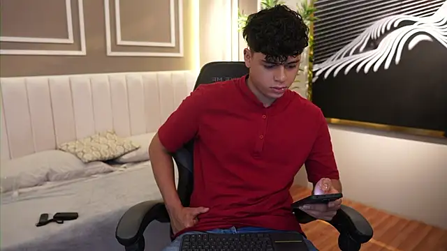 Chatroom XXX en direct de Ethan_occonor