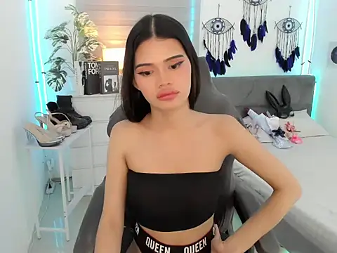 XXX chat uživo modela tstoni_talks