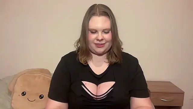 BriannaFlirty Webcam show