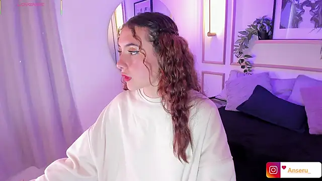 Anseru_ Chat XXX in diretta