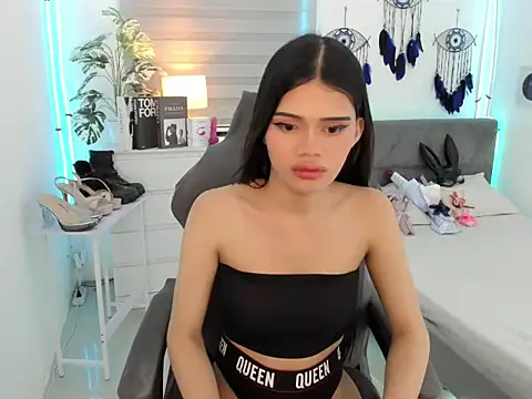 tstoni_talks' Live XXX Chat