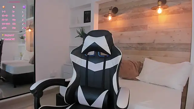 desireee_'s Live XXX Chat