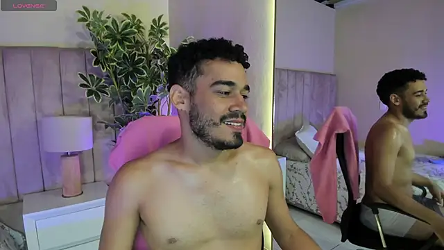 aries_unbound's Webcam Show