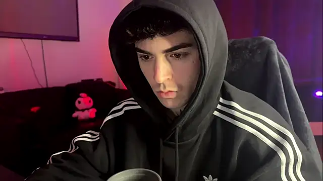 Pokazy przed kamerką – LiamFoster