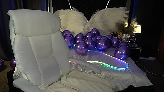 AmellyMilly Chat XXX in diretta