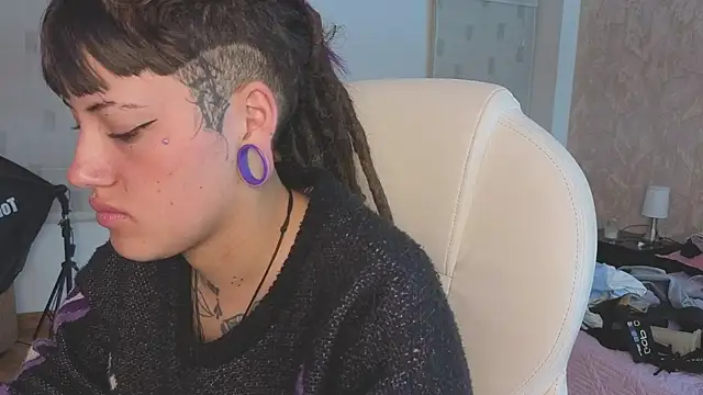 _sharlotte777 Chat XXX in diretta