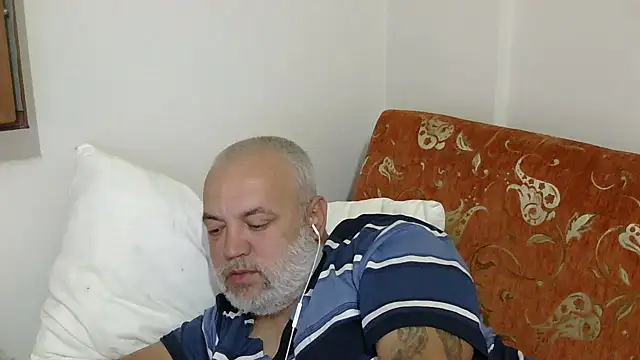 husoizmir's Live XXX Chat