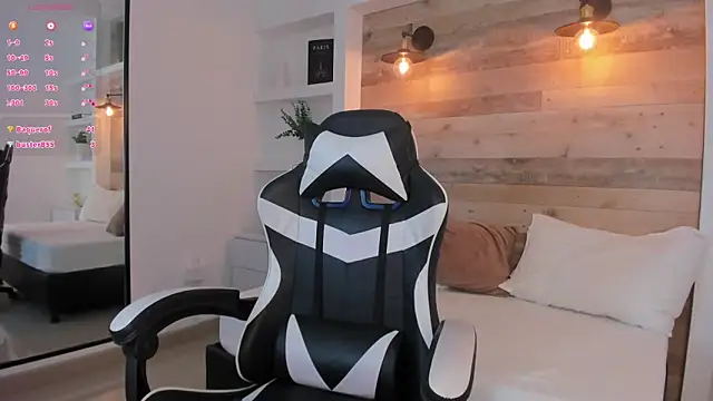 desireee_'s Live XXX Chat