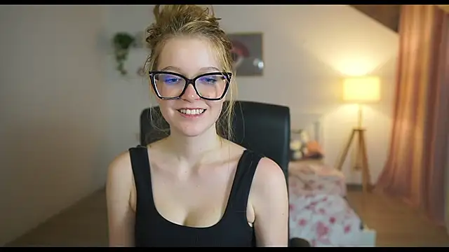 lisa_mccoy_'s Live XXX Chat