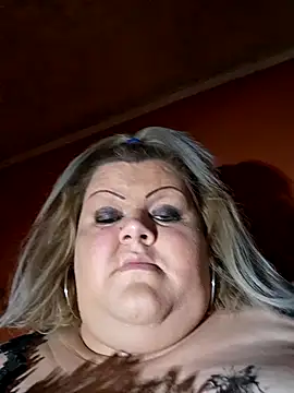 ducicsajsziii's Live XXX Chat