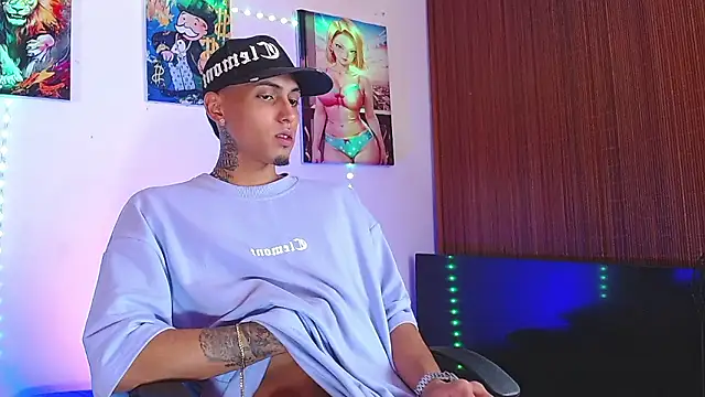 Liam_lee Show in webcam