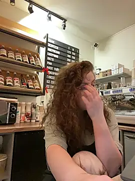 cinnabon_'s Live XXX Chat