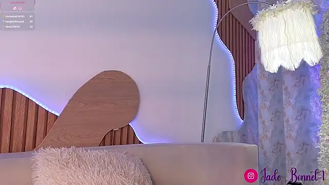 Chat XXX en directo de jade_bonett