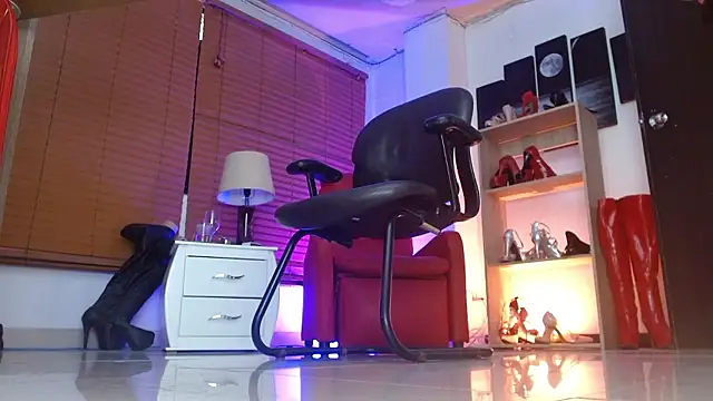 paola_xm Chat XXX in diretta