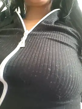 Ally-cutee's Live XXX Chat