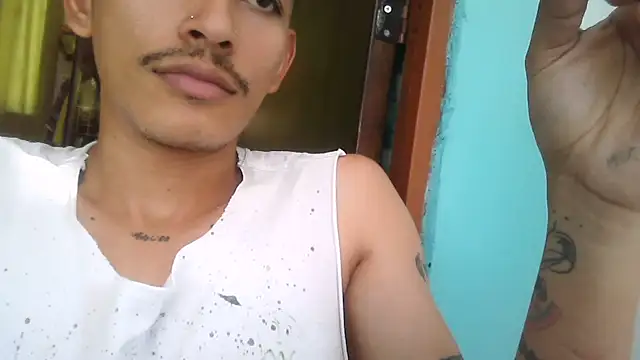 sorry-mom69 élő XXX-chatje