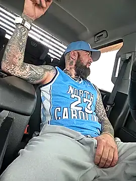 BeardedtattoodのライブXXXチャット