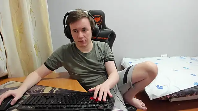 iliaskrislove élő XXX-chatje