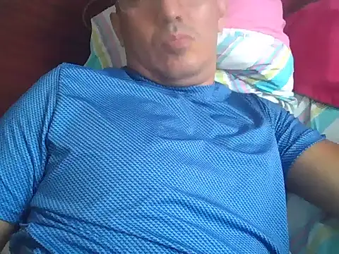 Show de exmilitary na webcam