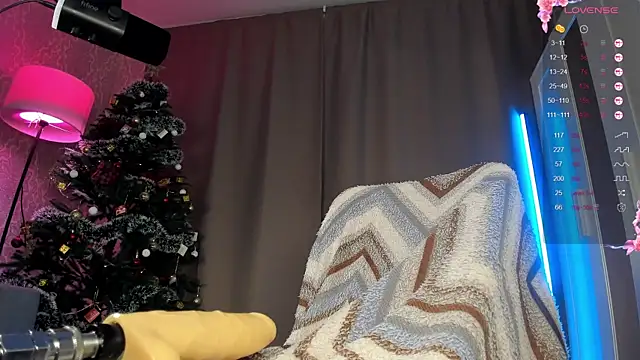 Juicy_Vikki's Live XXX Chat