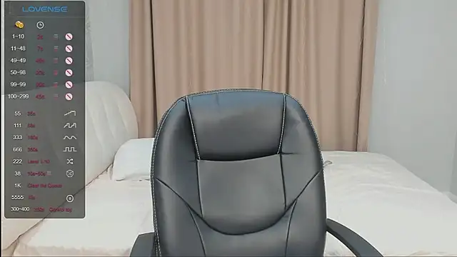 LanaTreades' Live XXX Chat