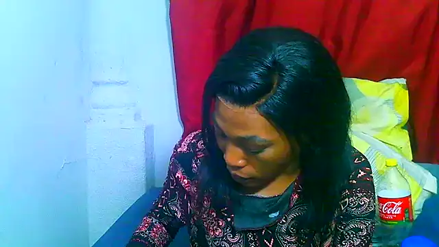 freaky_naughty Chat XXX in diretta