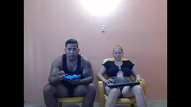 lover_1994 élő XXX-chatje