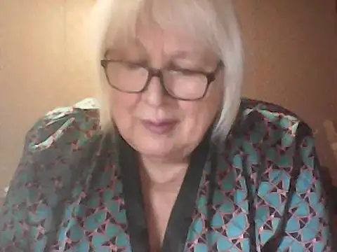 Alexia64231 élő XXX-chatje