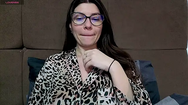 Jullyenn3 라이브 XXX 채팅