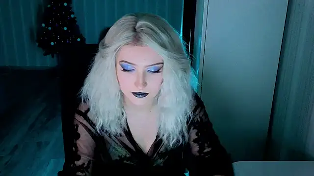 violet-siren-x élő XXX-chatje