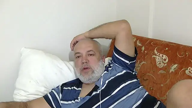 husoizmir's Live XXX Chat
