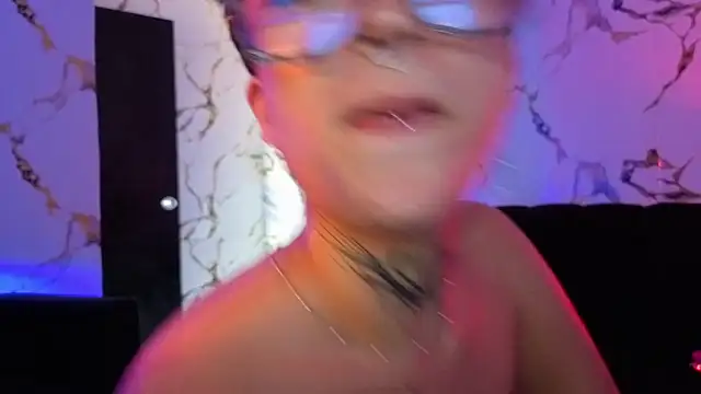 Rebeka-baker's Live XXX Chat