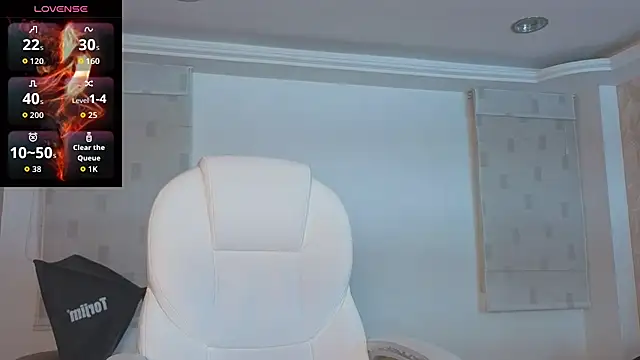 Онлайн чат XXX _sharlotte777