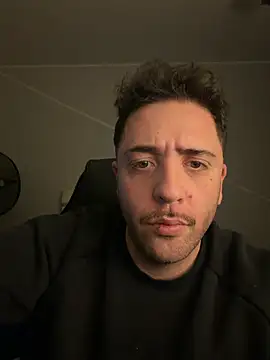 1ninefellababy 现场XXX聊天