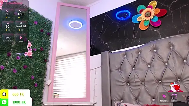 دردشة LAILAGUMMY الجنسية المباشرة