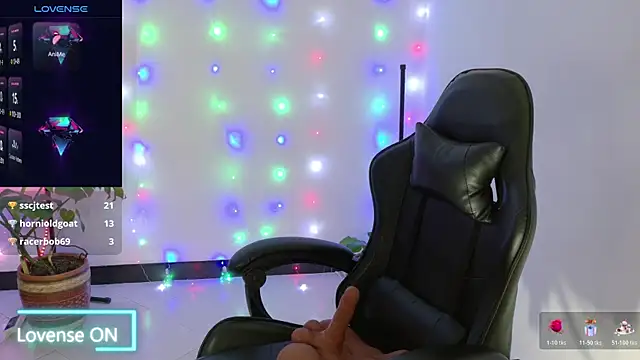 SarasavageのライブXXXチャット