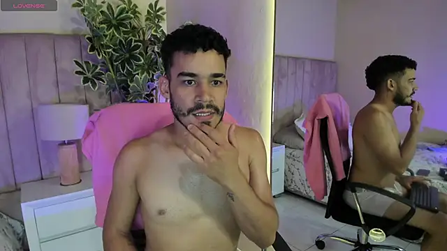 aries_unboundn Live XXX chat